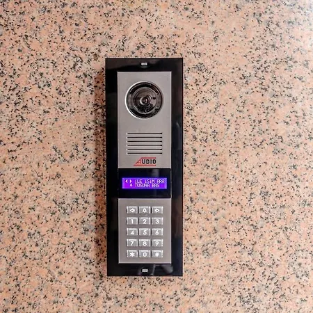 Fatih'te Yeni 3 Odali No 1 Apartment