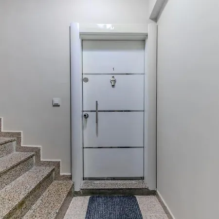 Fatih'te Yeni 3 Odalı No 1 Daire İstanbul